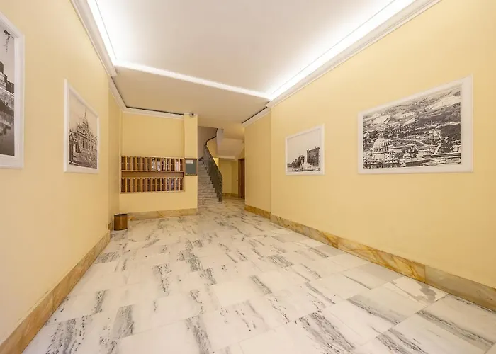 Vatican With Private Patio Near San Pietro * Rom